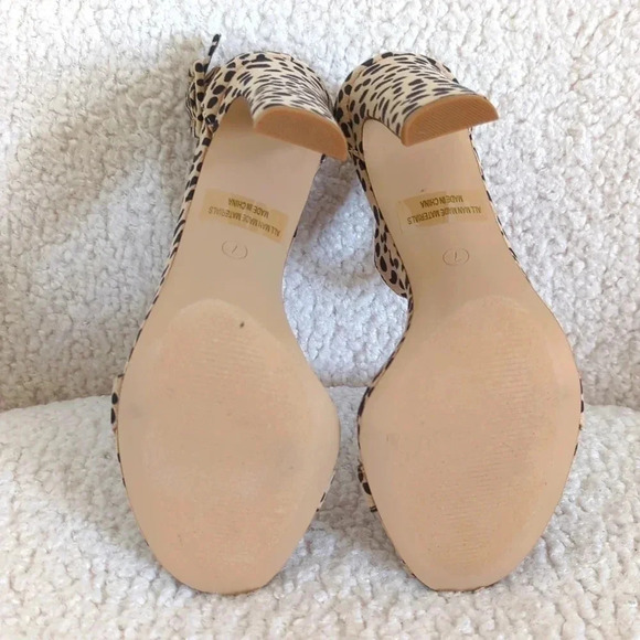 X2B Cheetah Print Ankle Strap Heels - Picture 5 of 7
